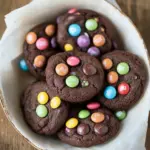 Schokoladen Cookies mit Smarties